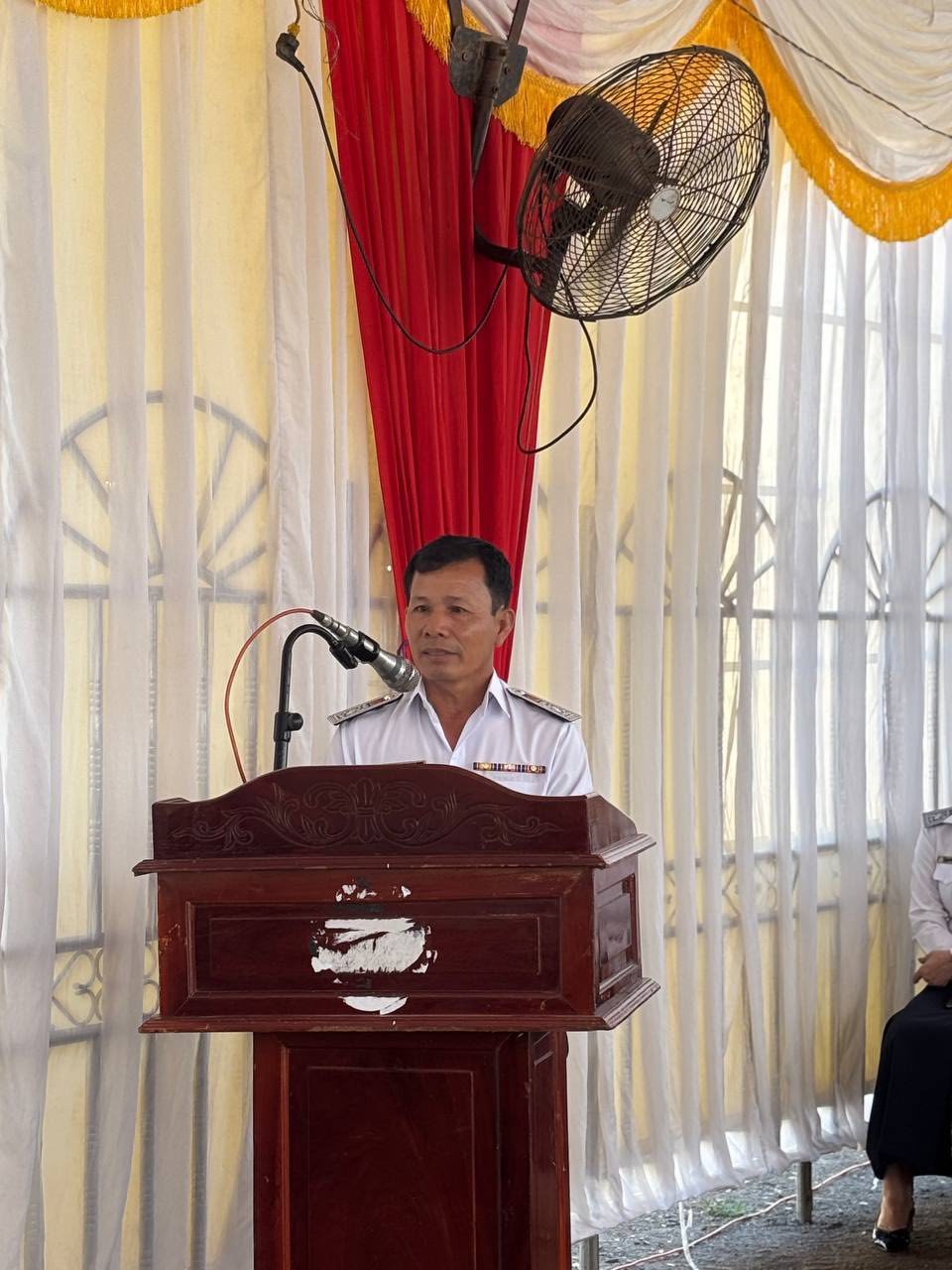 នាយកសាលា